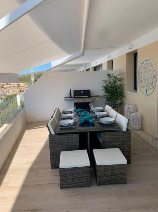 Prachtig Appartement Met Zeezicht In Estepona Costa Del Sol Bagian luar foto